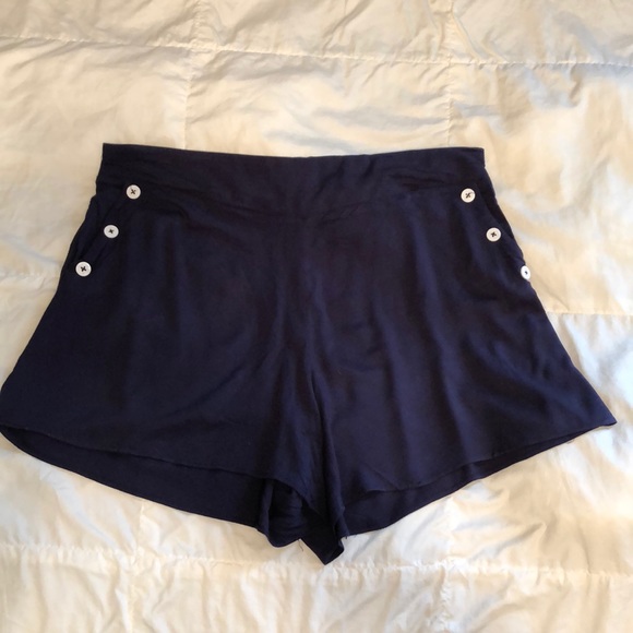 torrid Pants - Cute navy shorts with pockets